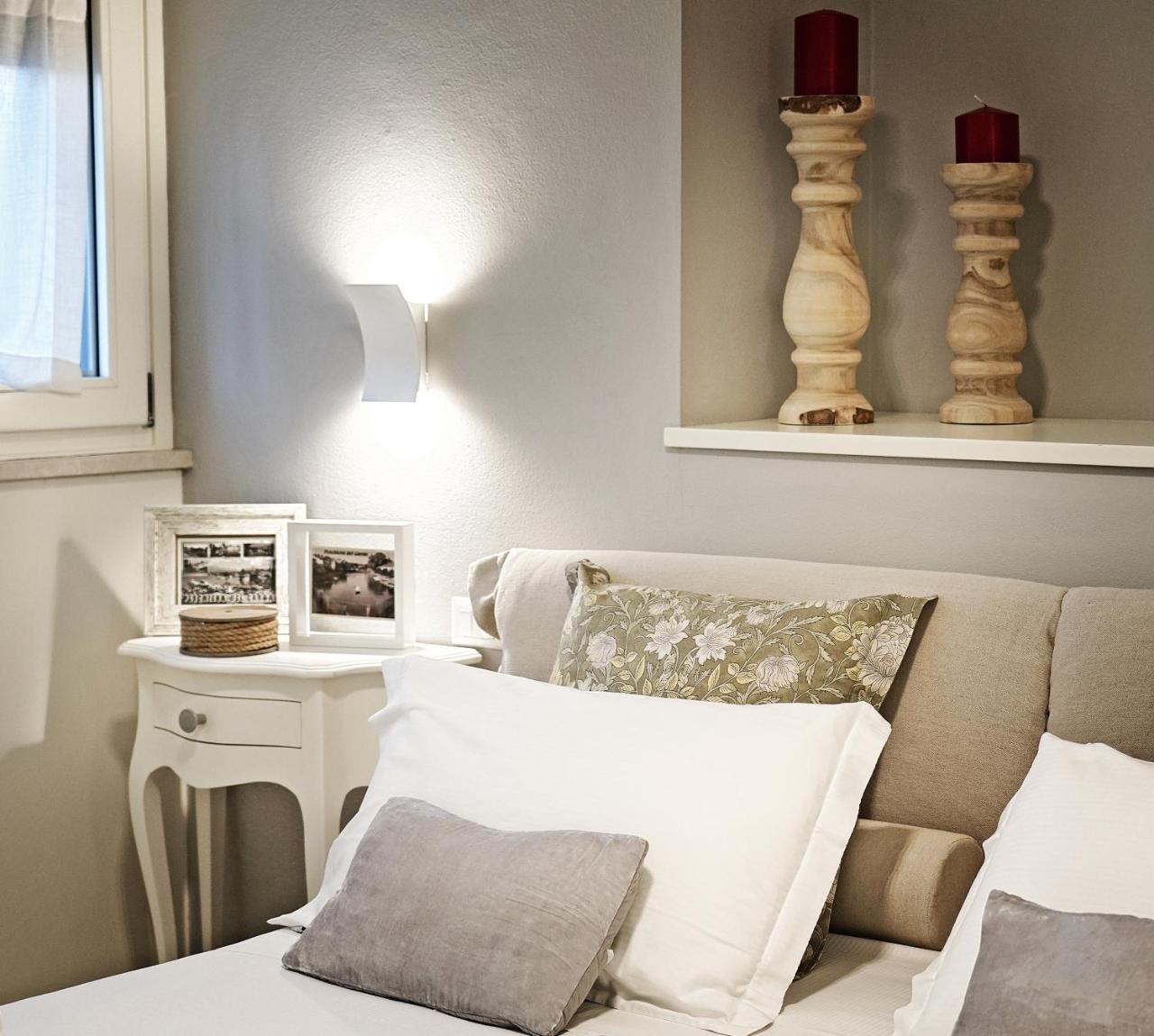 Riviera Carducci Rooms Peschiera del Garda Exterior foto