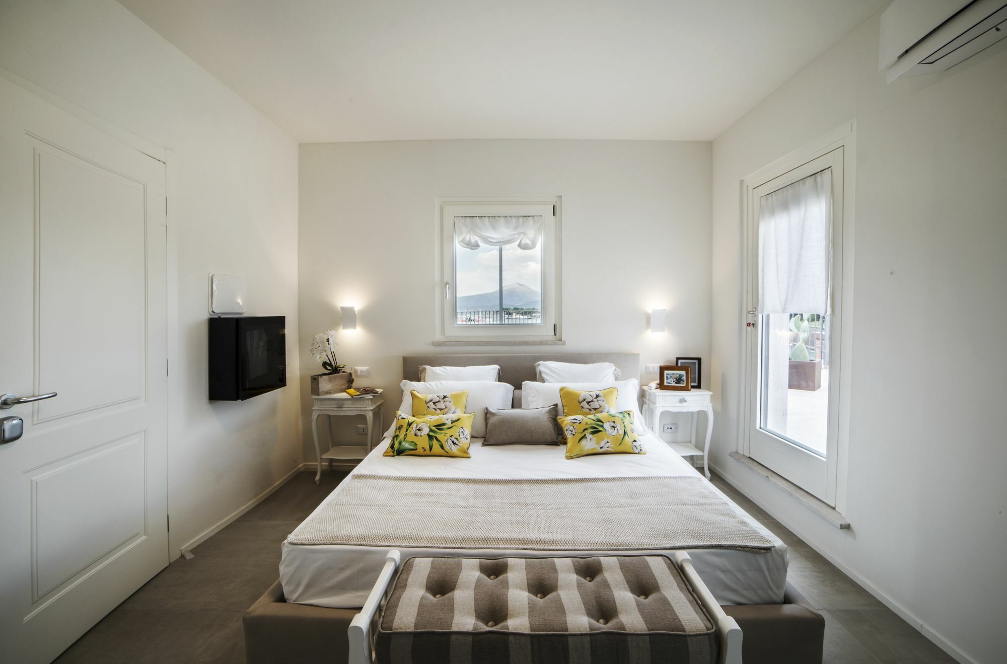 Riviera Carducci Rooms Peschiera del Garda Exterior foto