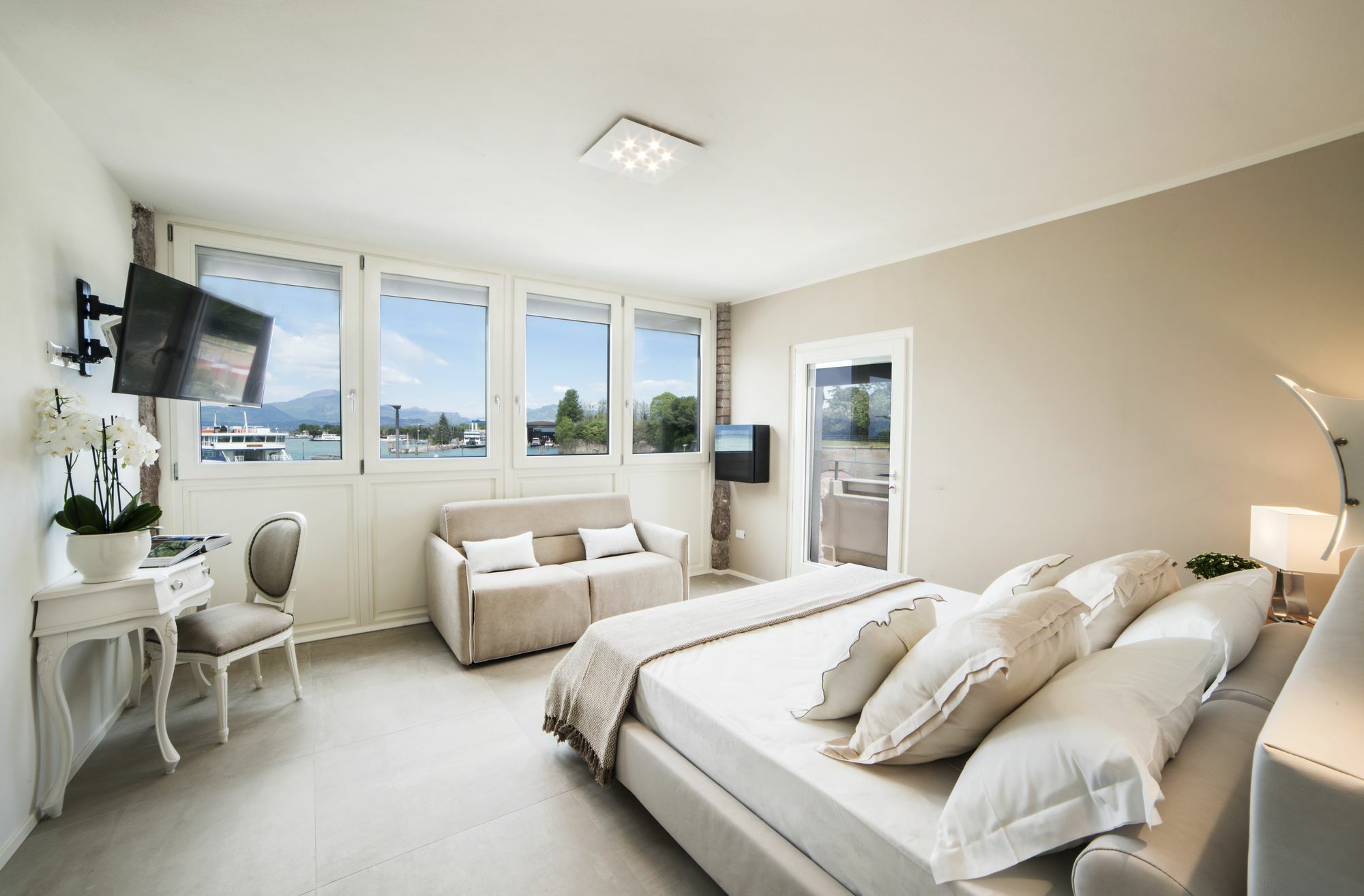 Riviera Carducci Rooms Peschiera del Garda Exterior foto